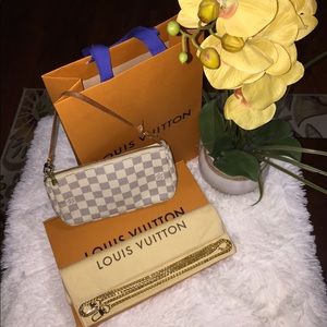 Louis Vuitton Damier Azur pochette